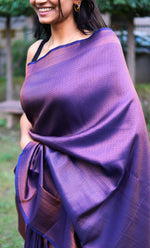 Load image into Gallery viewer, Sundari (Premium Quality Kanjivaram Silk Saree)