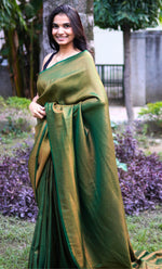 Load image into Gallery viewer, Oviya (Premium Quality Kanjivaram Silk Saree)