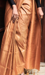 Load image into Gallery viewer, Jamuna (Premium Quality Kanjivaram Silk Saree)