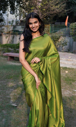 Load image into Gallery viewer, Kishani (Premium Quality Kanjivaram Silk Saree)