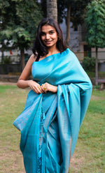Load image into Gallery viewer, Krishna (Premium Quality Kanjivaram Silk Saree)