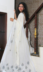 Load image into Gallery viewer, Aruvi - അരുവി (Traditional Kerala Cotton Saree)