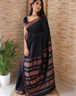 Load image into Gallery viewer, Yadvi - യാദ്വി (Premium Handloom Gadwal Silk Cotton)