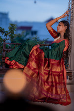 Load image into Gallery viewer, Vilasini - విలాసిని (Premium Handloom Gadwal Silk Cotton)