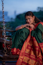Load image into Gallery viewer, Vilasini - విలాసిని (Premium Handloom Gadwal Silk Cotton)