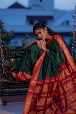 Load image into Gallery viewer, Vilasini - విలాసిని (Premium Handloom Gadwal Silk Cotton)
