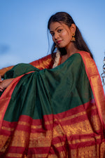 Load image into Gallery viewer, Vilasini - విలాసిని (Premium Handloom Gadwal Silk Cotton)