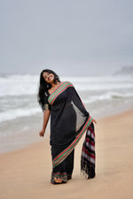 Load image into Gallery viewer, Kadal - கடல் (Premium Narayanpet Handloom Pure Cotton)
