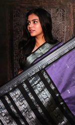 Load image into Gallery viewer, NAGAKANT - नागकांत (Premium Handloom Gadwal Silk Cotton)