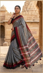 Load image into Gallery viewer, Subhashini - సుభాషిణి (Narayanpet Handloom Pure Cotton)