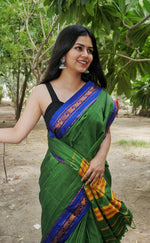 Load image into Gallery viewer, Gayathri - गायत्री (Premium Narayanpet Handloom Pure Cotton)
