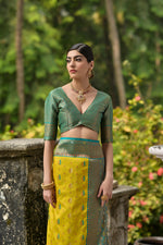 Load image into Gallery viewer, Shakshi (Premium Banarasi Silk)