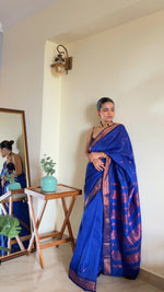 Load image into Gallery viewer, Thaswika - थस्विका (Premium Handloom Gadwal Silk Cotton)