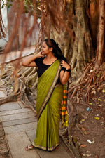 Load image into Gallery viewer, Subhitha - సుభితా (Premium Narayanpet Handloom Pure Cotton)