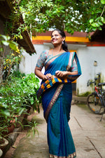 Load image into Gallery viewer, Shreenidhi - श्रीनिधि (Premium Narayanpet Handloom Pure Cotton)