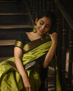Load image into Gallery viewer, Vihana - விஹானா (Premium Handloom Gadwal Silk Cotton)