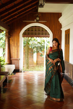 Load image into Gallery viewer, Kirthiksha - कीर्तिक्षा (Premium Handloom Gadwal Silk Cotton)