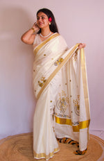 Load image into Gallery viewer, Mulla Poo - മുല്ല പൂ (Traditional Onam Kasavu Saree)