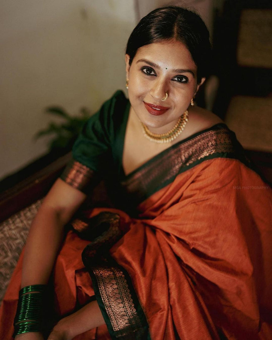 Thikshitha -  தீக்ஷிதா (Premium Handloom Gadwal Silk Cotton)