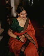 Load image into Gallery viewer, Thikshitha -  தீக்ஷிதா (Premium Handloom Gadwal Silk Cotton)