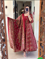Load image into Gallery viewer, Zuri ~ Red Anarkali Suit Set