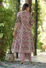 Load image into Gallery viewer, Jivika ~ Floral Kurti Set