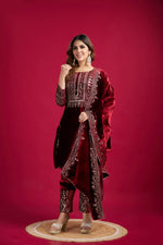 Load image into Gallery viewer, Gyan ~ Embroidery Work Suit Set