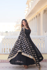 Load image into Gallery viewer, Vihaa~ Gown Set