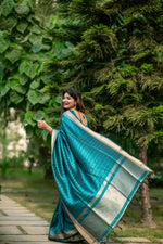 Load image into Gallery viewer, Renu (Premium Banarasi Silk)