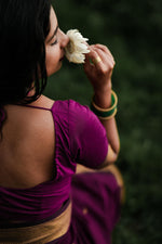 Load image into Gallery viewer, Yadu - यदु (Premium Handloom Gadwal Silk Cotton)