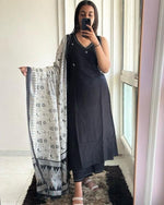 Load image into Gallery viewer, Tejas ~ Kurti Set