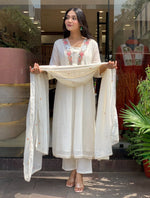 Load image into Gallery viewer, Samika ~ Kurti Suit Set