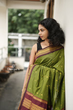Load image into Gallery viewer, Malathi - മാലതി (Premium Handloom Gadwal Silk Cotton)