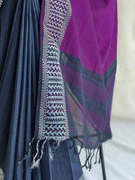 Load image into Gallery viewer, Knight Queen (Premium Khadi Handloom Cotton)