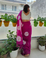 Load image into Gallery viewer, Daisy - गुलबहार