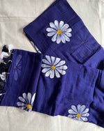 Load image into Gallery viewer, Dahlia - डेहलिया