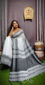 Load image into Gallery viewer, Barfi