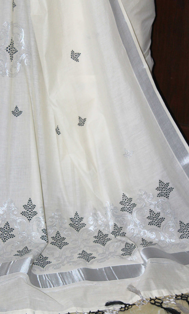 Aruvi - അരുവി (Traditional Kerala Cotton Saree)