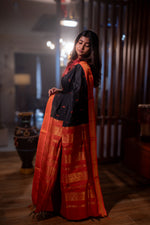 Load image into Gallery viewer, Yaamika - യാമിക (Premium Handloom Gadwal Silk Cotton)
