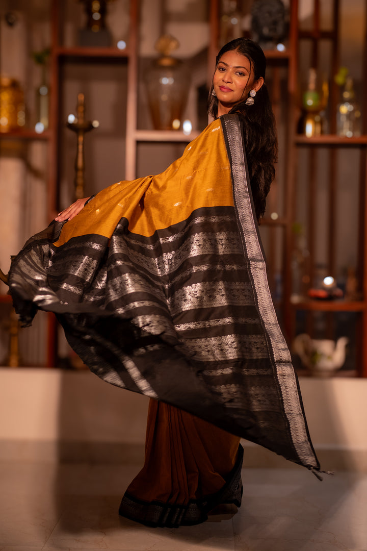 Manjal - மஞ்சல் (Premium Handloom Gadwal Silk Cotton)