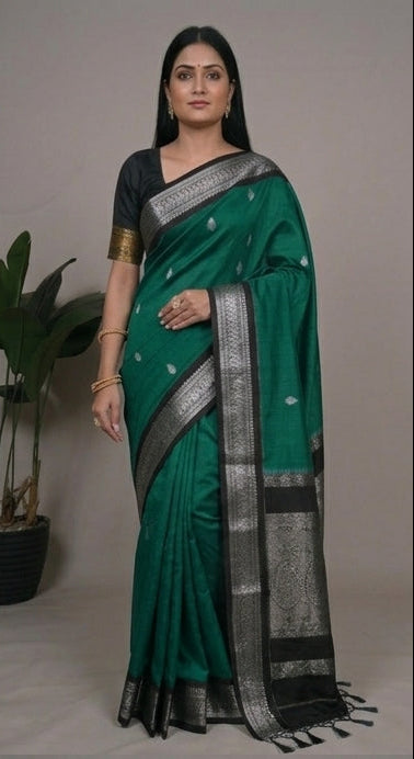Amritha - அமிர்தா (Rare Colour Combo Handloom Gadwal Silk Cotton)