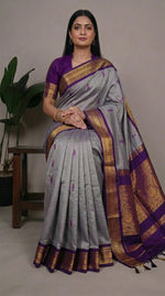 Load image into Gallery viewer, Seema - സീമ  (Rare Colour Combo Handloom Gadwal Silk Cotton)