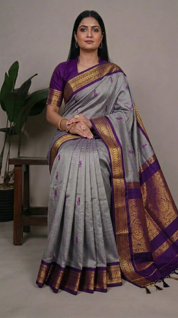 Seema - സീമ  (Rare Colour Combo Handloom Gadwal Silk Cotton)