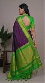 Load image into Gallery viewer, Subhalekshmi - ಶುಭಲಕ್ಷ್ಮಿ  (Rare Colour Combo Handloom Gadwal Silk Cotton)
