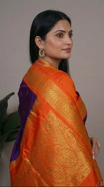Load image into Gallery viewer, Subhiksha - ಸುಭಿಕ್ಷಾ  (Rare Colour Combo Handloom Gadwal Silk Cotton)
