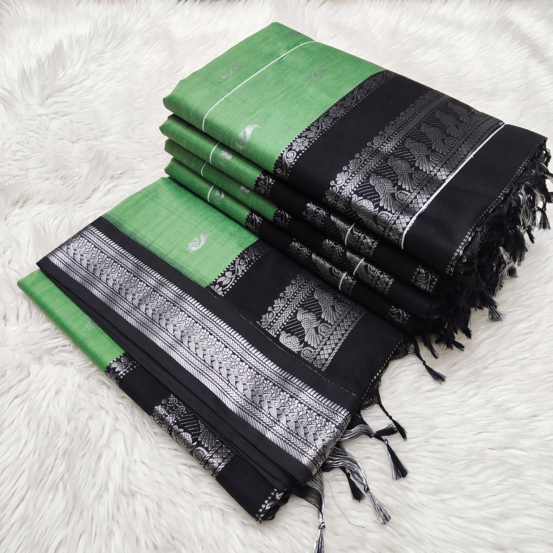 Atana - അട്ടന (Rare Colour Combo Handloom Gadwal Silk Cotton)