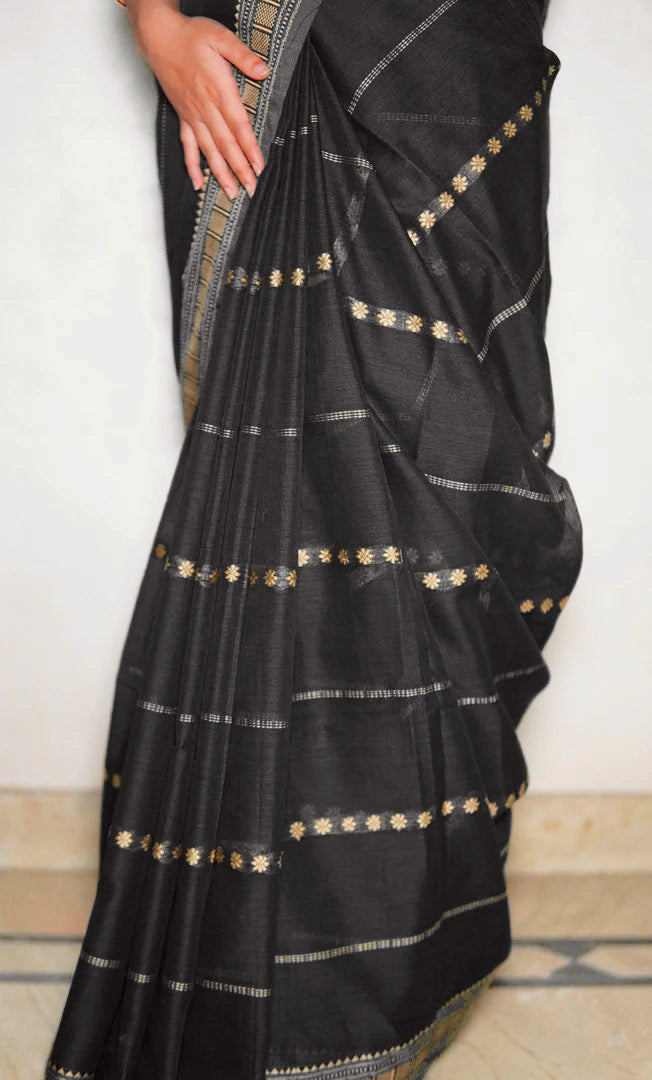 Vezhaambal - വേഴാമ്പൽ (Premium Narayanpet Handloom Pure Cotton)
