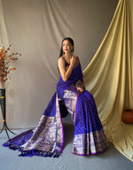 Load image into Gallery viewer, Suhasini (Premium Kanjivaram Silk)
