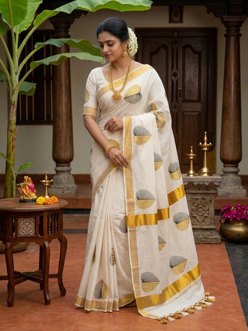 Lalithangi - ലളിതാംഗി (Traditional Onam Kasavu Saree)