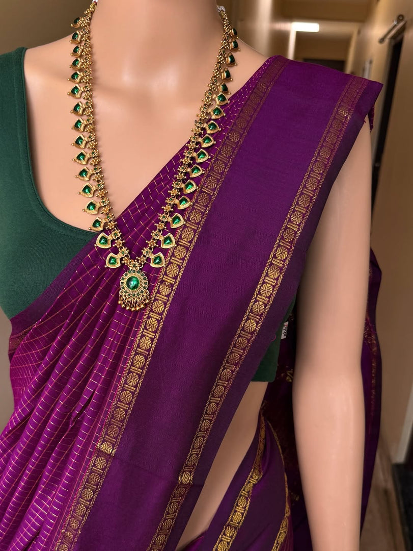 Varnam - वर्णम(Premium Handloom Checked Gadwal Silk Cotton)
